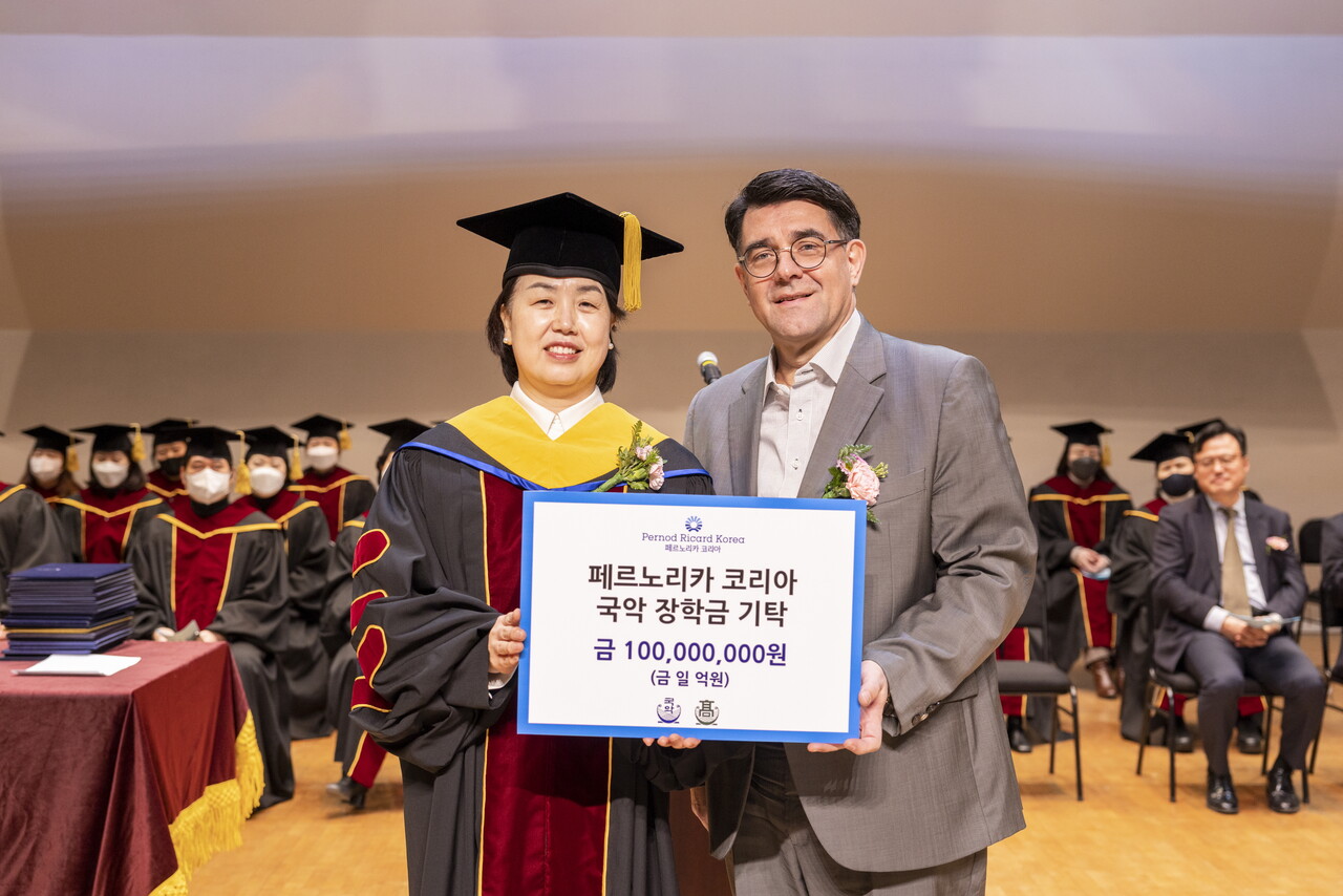 Arts&Business상 : 페르노리카코리아 